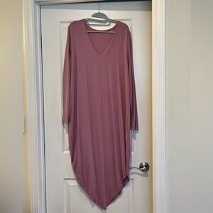 Universal Standard Vneck Long Sleeve Geneva size 14-16